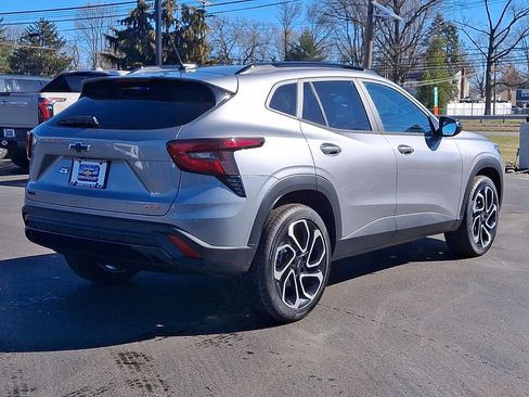 New 2026 Chevrolet Trax RS w/ Sunroof Package image 12
