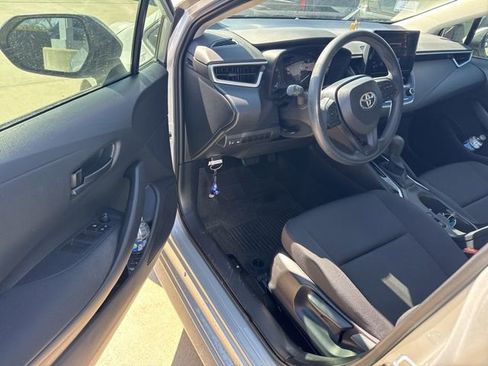 Used 2024 Toyota Corolla LE image 9