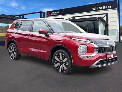 New 2025 Mitsubishi Outlander SE