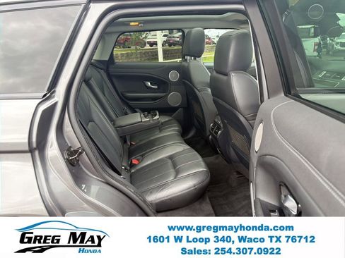 Used 2017 Land Rover Range Rover Evoque SE Premium image 31