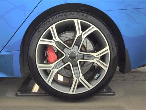 Used 2018 Kia Stinger GT RWD image 9
