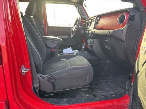 Used 2020 Jeep Gladiator Rubicon image 12