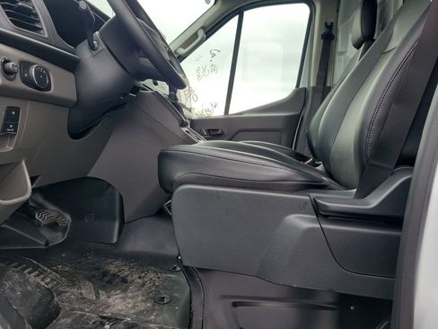 New 2026 Ford Transit 250 148 Medium Roof image 16