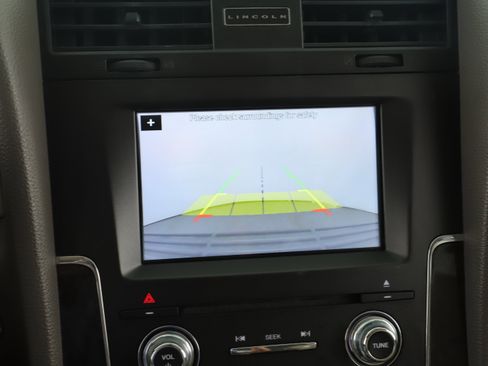 Used 2017 Lincoln Navigator Select image 22