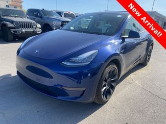 Used 2020 Tesla Model Y Long Range video 1