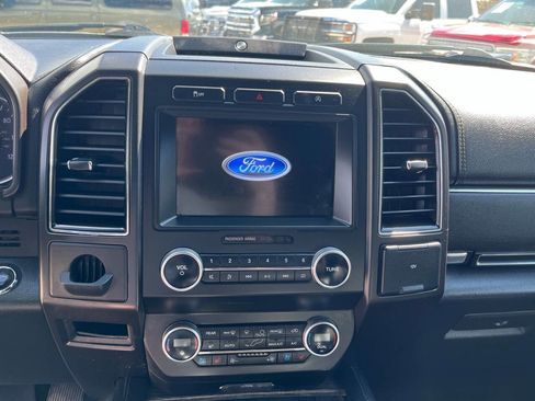 Used 2019 Ford Expedition Limited image 11