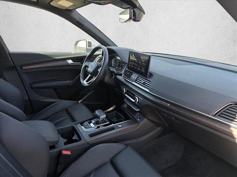 Certified 2024 Audi Q5 2.0T Premium Plus w/ Premium Plus Package image 12