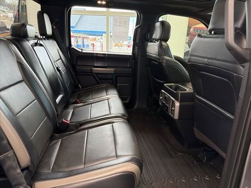 Used 2018 Ford F150 Raptor w/ Equipment Group 802A Luxury AWD/4WD image 12