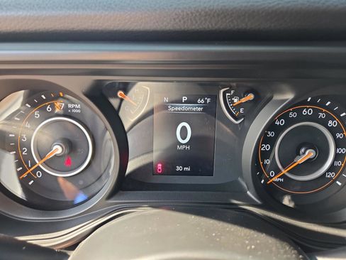 New 2025 Jeep Gladiator Sport image 18