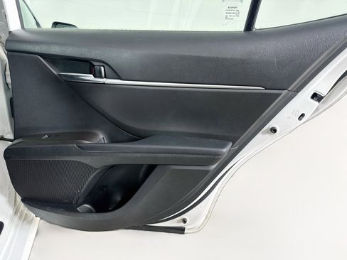 Used 2022 Toyota Camry LE FWD image 28