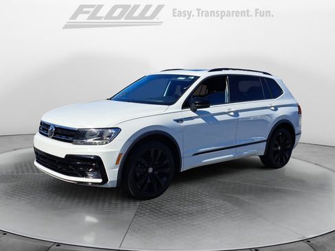 Used 2021 Volkswagen Tiguan SE FWD image 4