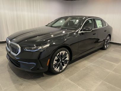 New 2026 BMW 530i xDrive w/ Premium Package