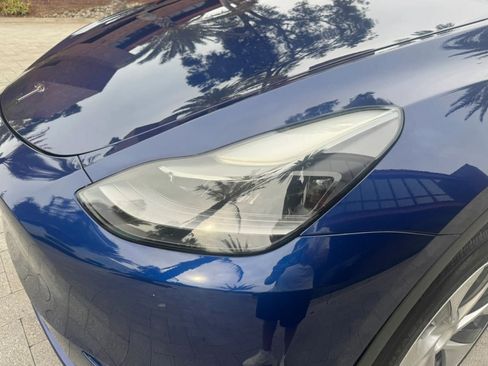 Used 2023 Tesla Model Y Long Range AWD/4WD image 27