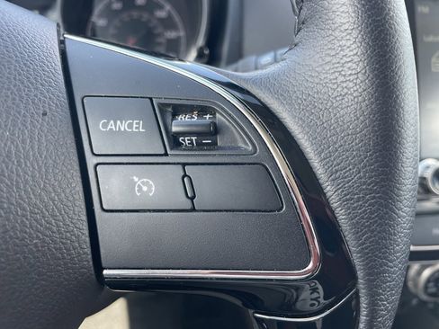 Used 2025 Mitsubishi Outlander Sport ES image 9