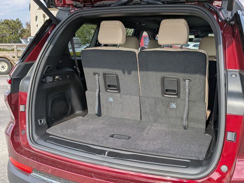 New 2025 Jeep Grand Cherokee L Limited w/ Luxury Tech Group II image 34