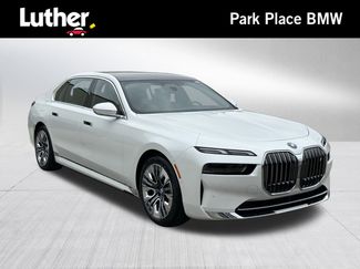 New 2025 BMW i7 xDrive60 video 1