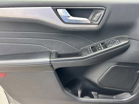 Used 2022 Ford Escape SEL image 31