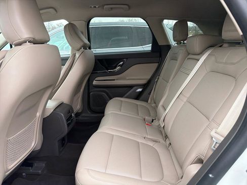 Used 2022 Lincoln Corsair Standard AWD w/ Equipment Group 101A image 18