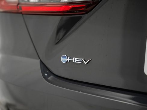 New 2026 Toyota Camry SE image 8