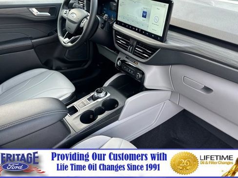 New 2025 Ford Escape SE w/ PHEV Premium Package image 13