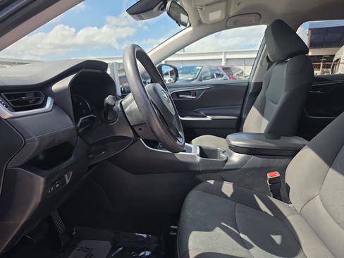 Used 2024 Toyota RAV4 XLE image 21