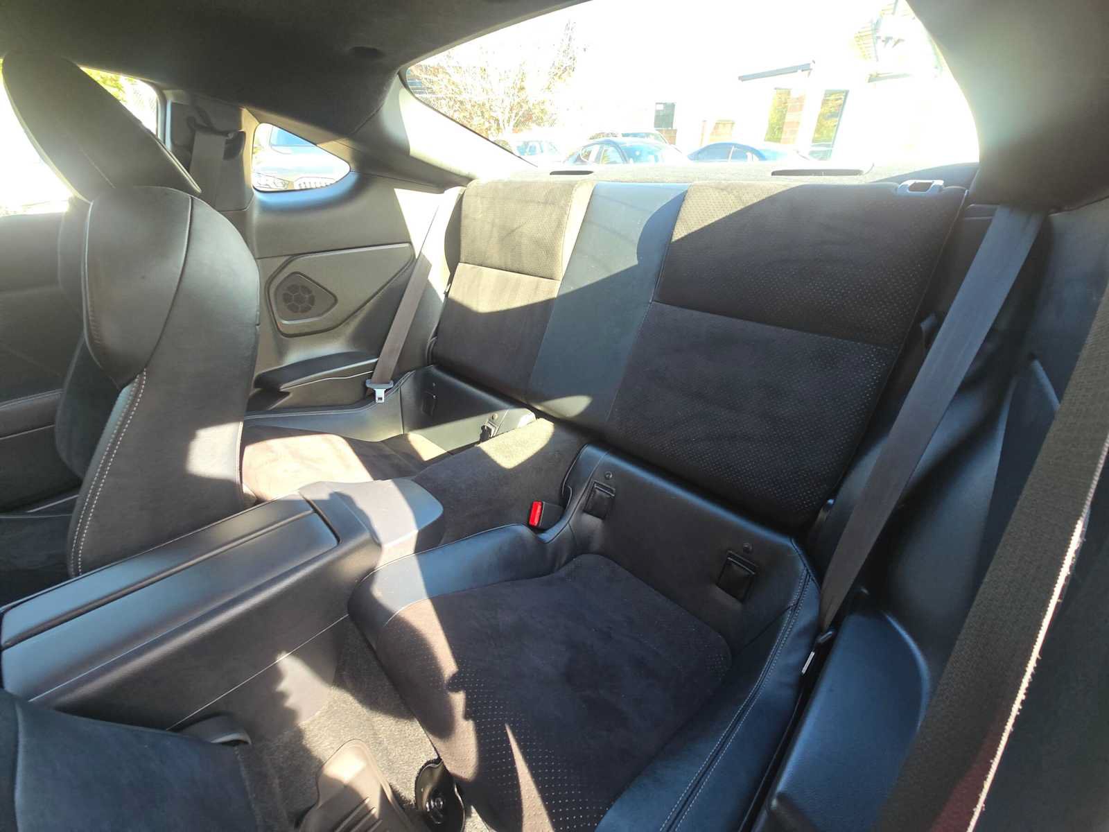 Used 2023 Toyota GR86 Premium w/ ALL Weather Mat Package (TMS) RWD image 18