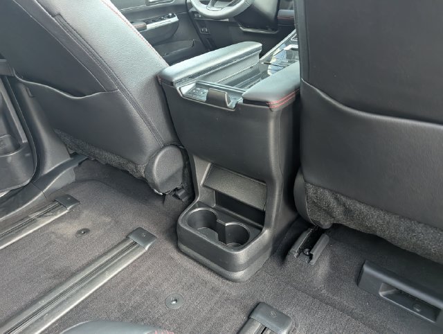 Certified 2025 Toyota Sienna XSE w/ XSE Premium Package AWD/4WD image 32