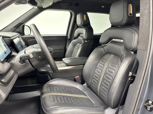 Used 2022 Rivian R1T Adventure AWD/4WD image 20