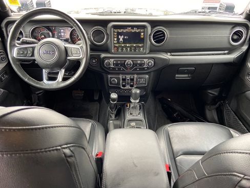 Used 2022 Jeep Gladiator Overland w/ Popular Equipment Package AWD/4WD image 12