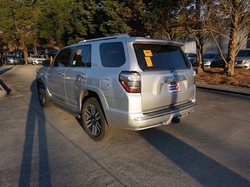 Used 2018 Toyota 4Runner Limited image 19