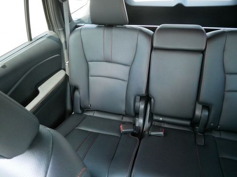 Certified 2024 Honda Passport TrailSport image 12