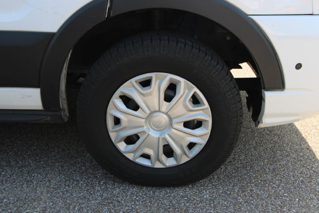 Used 2025 Ford Transit 350 XLT RWD image 7