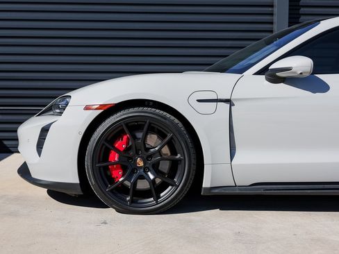 Certified 2023 Porsche Taycan GTS image 11