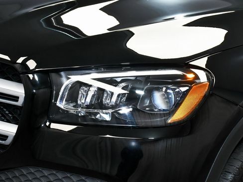 Used 2023 Mercedes-Benz GLS 450 4MATIC image 92