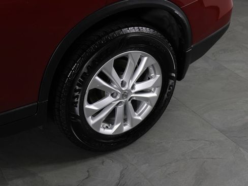 Used 2015 Nissan Rogue SV FWD image 12