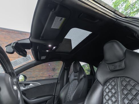 Used 2017 Audi S6 Premium Plus w/ S6 Sport Package image 11