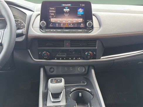 New 2026 Nissan Rogue SV image 8