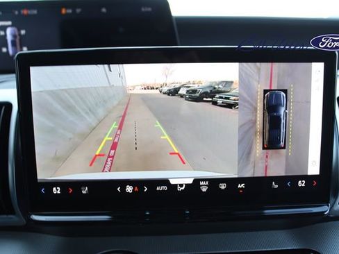 New 2026 Ford Expedition Active image 15