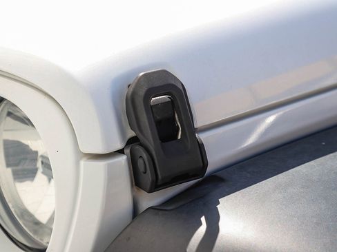 Used 2018 Jeep Wrangler Unlimited Sport S image 16