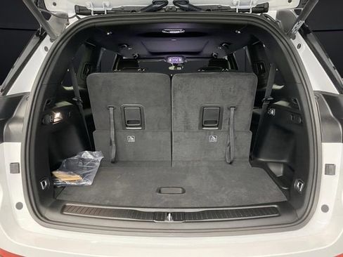 New 2025 Jeep Grand Cherokee L Limited w/ Black Appearance Package image 16