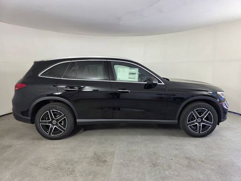 New 2026 Mercedes-Benz GLC 300 image 3