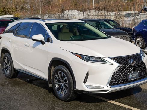 Used 2022 Lexus RX 350L Premium w/ Premium Package image 9