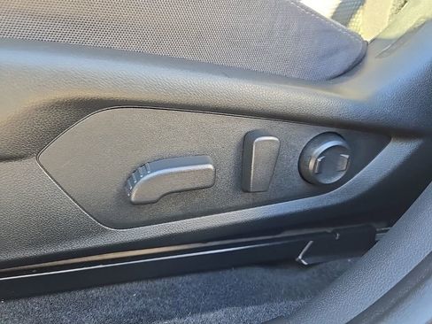 Used 2024 Subaru Crosstrek 2.0i Premium image 13