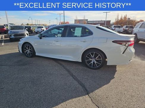 Used 2022 Toyota Camry SE image 15