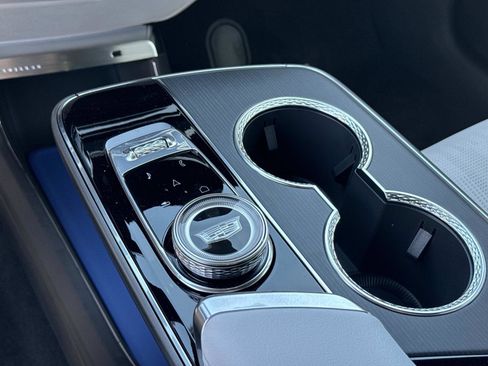 New 2026 Cadillac Lyriq Luxury RWD image 25