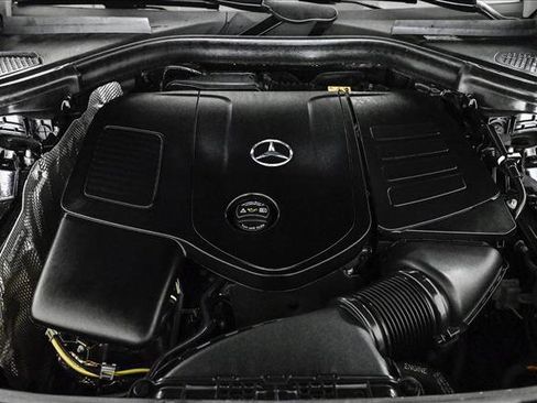 Certified 2025 Mercedes-Benz GLC 300 4MATIC image 24