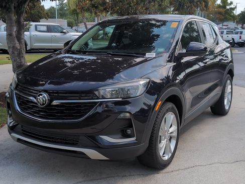 Used 2020 Buick Encore GX Preferred w/ Cold Weather Comfort Package FWD image 5