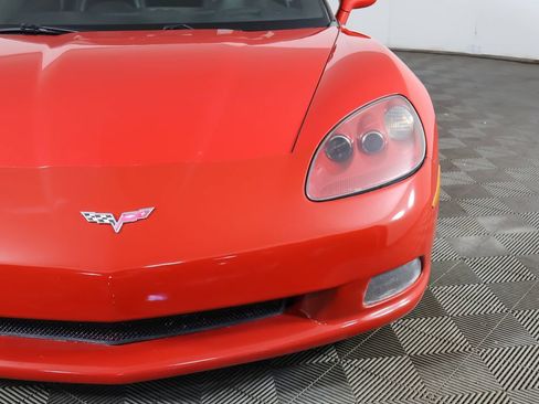 Used 2006 Chevrolet Corvette Coupe w/ Preferred Equipment Group RWD image 9