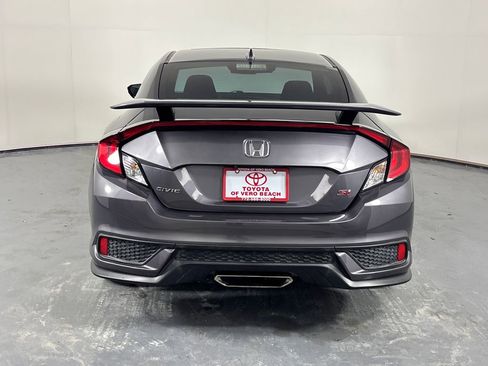 Used 2018 Honda Civic Si image 5