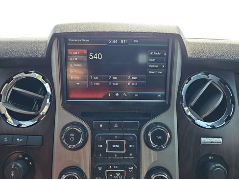Used 2014 Ford F350 Lariat w/ Lariat Ultimate Package AWD/4WD image 20